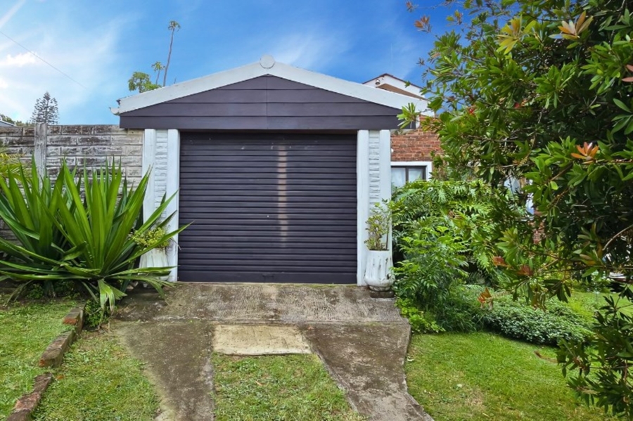 5 Bedroom Property for Sale in Gonubie Eastern Cape